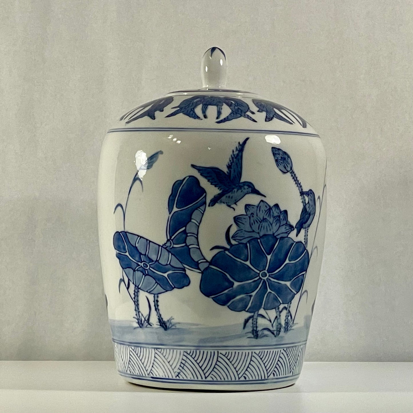 Urn Lidded Asian 12.5”